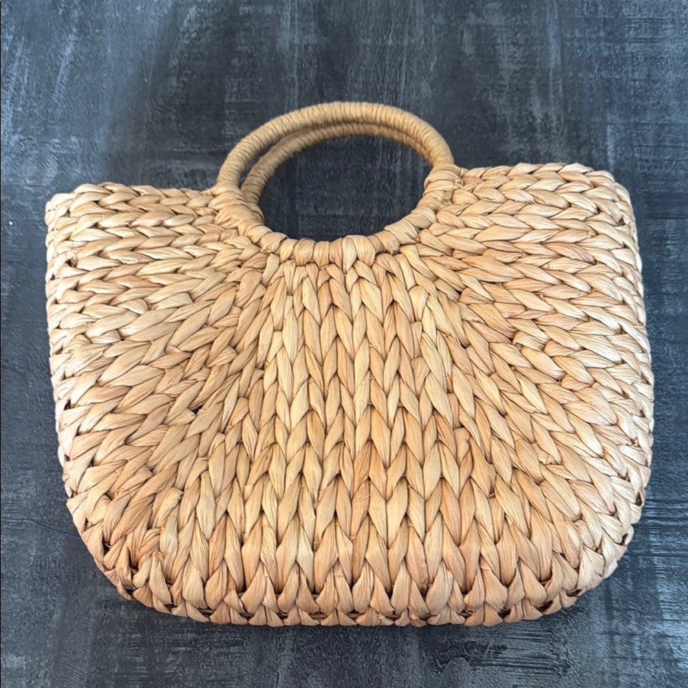 Natural Woven Straw Tote Bag